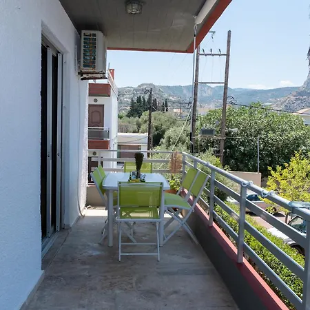 Apartment Sea Breeze 2