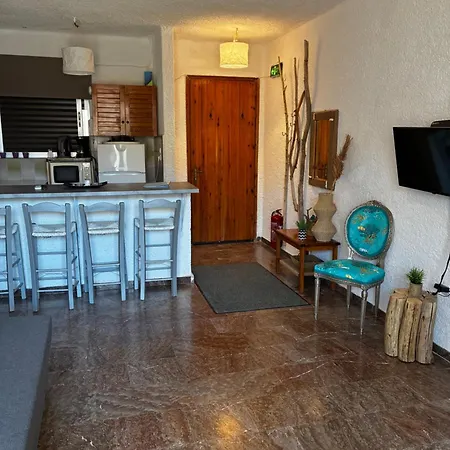 Apartment Sea Breeze 2 *